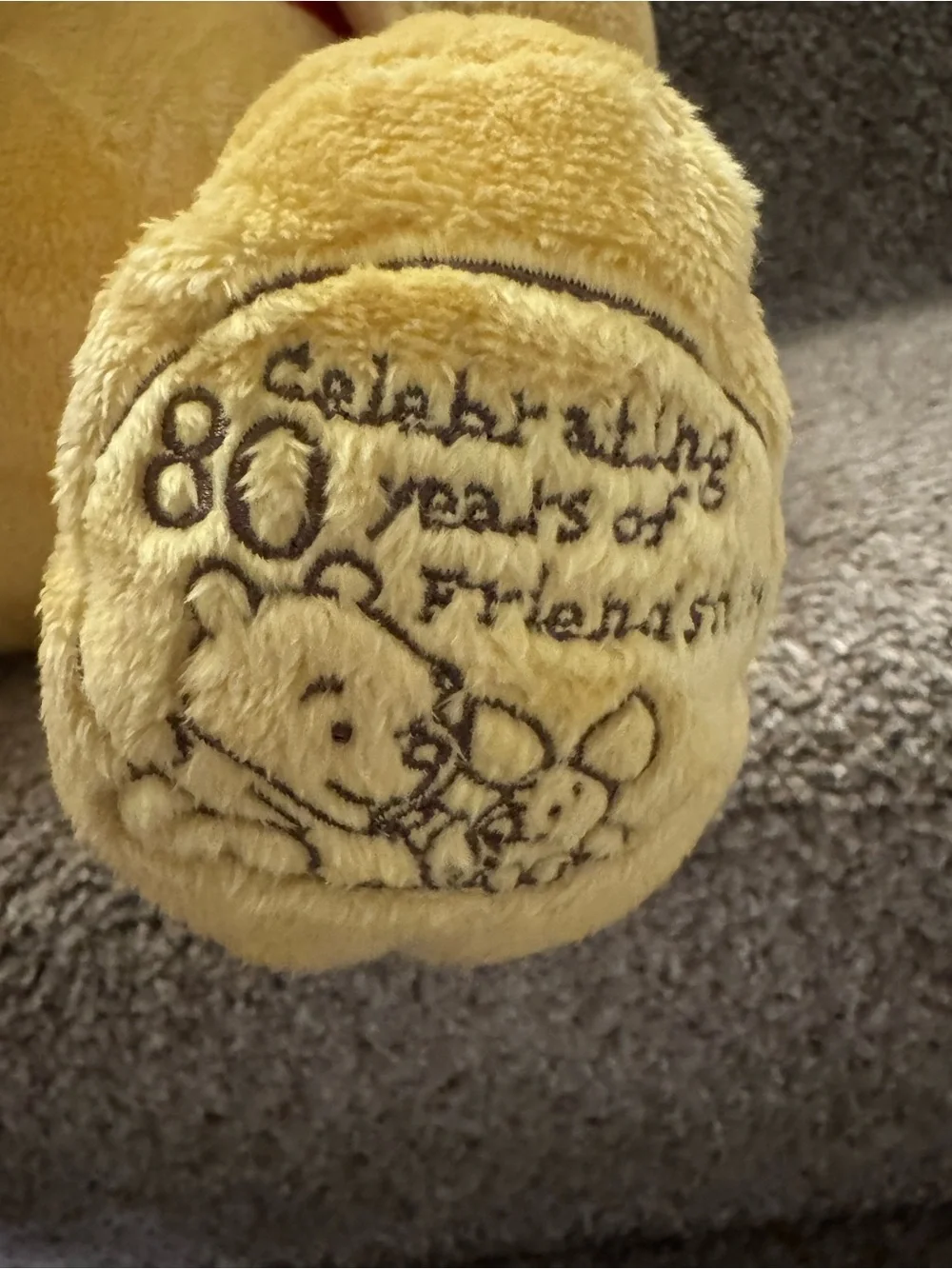 Winnie the Pooh 24-inch Jumbo Plush Bear 80th Anniversary 2005 W/Toys R Us Tag